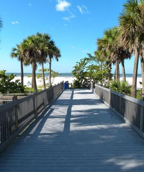 BOwditch-Point-Boardwalk-Fort-Myers-Beach-Life